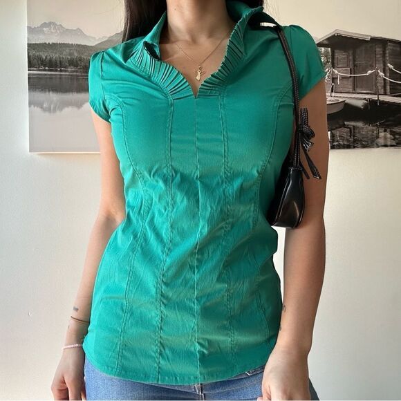 green vneck preppy fitted business casual office siren core short sleeves blouse - Picture 1 of 4